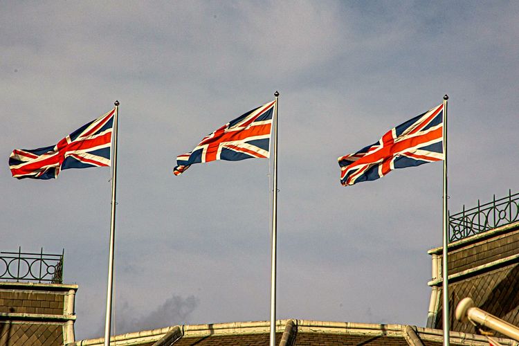 Die Flagge Großbritanniens weht in London