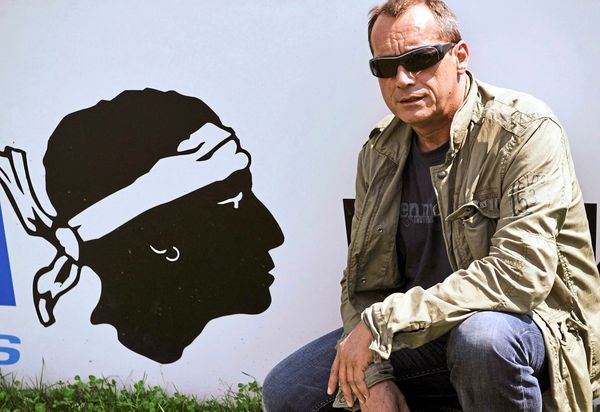 korsischer-separatist-orsoni-bei-der-beerdigung-der-eigenen-mutter-erschossen