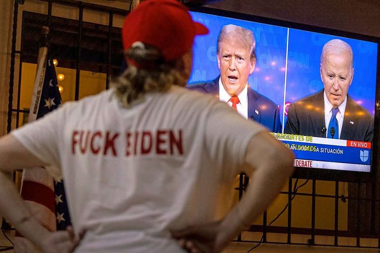 Trump TV-Duell und Fan.
