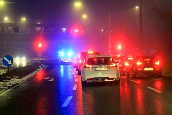 Mehrere-Menschen-sterben-bei-Verkehrsunf-llen-in-sterreich