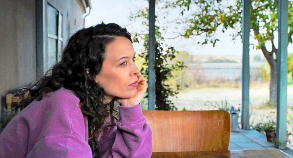 Verlust-und-Neuanfang-in-Christian-Petzolds-Miroirs-No-3-