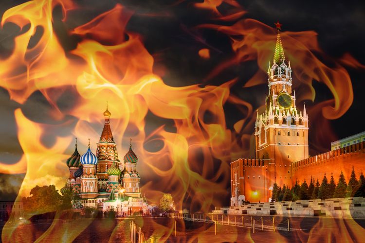 Russisches Imperium in Flammen