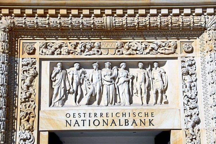 Portal der Österreichischen Nationalbank in Wien.