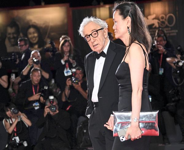 Woody-Allens-erster-Roman-nimmt-MeToo-ins-Visier