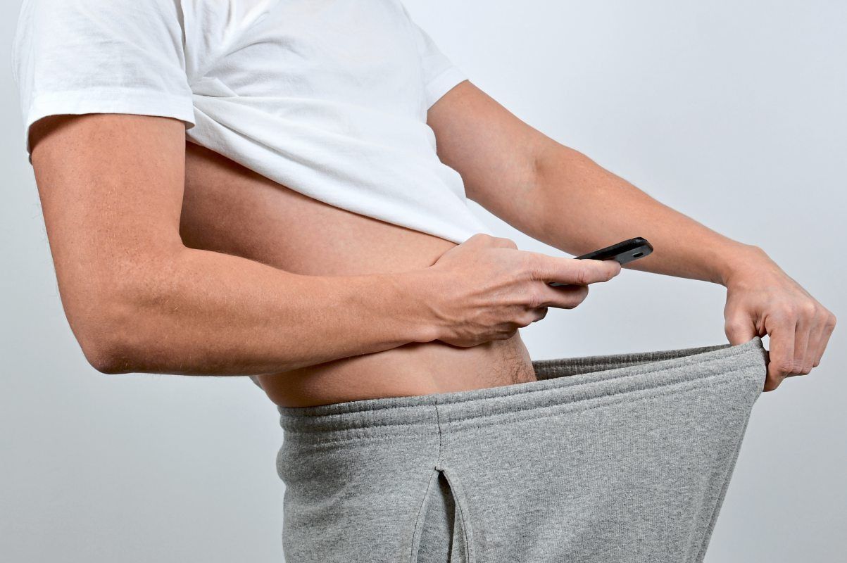 Upskirting und Dickpics Wenn das Fotografieren strafbar ist Recht derStandard.de › Wissen