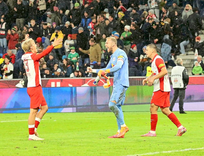 Salzburger feiern Schlager und "dreckigen" Sieg gegen Rapid