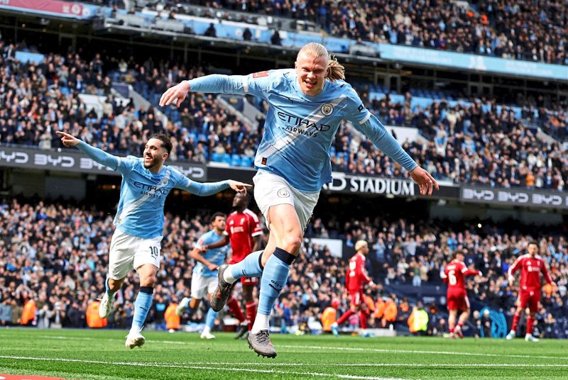 ManCity deklassiert Liverpool 4:0, Zweitligist eliminiert Arsenal
