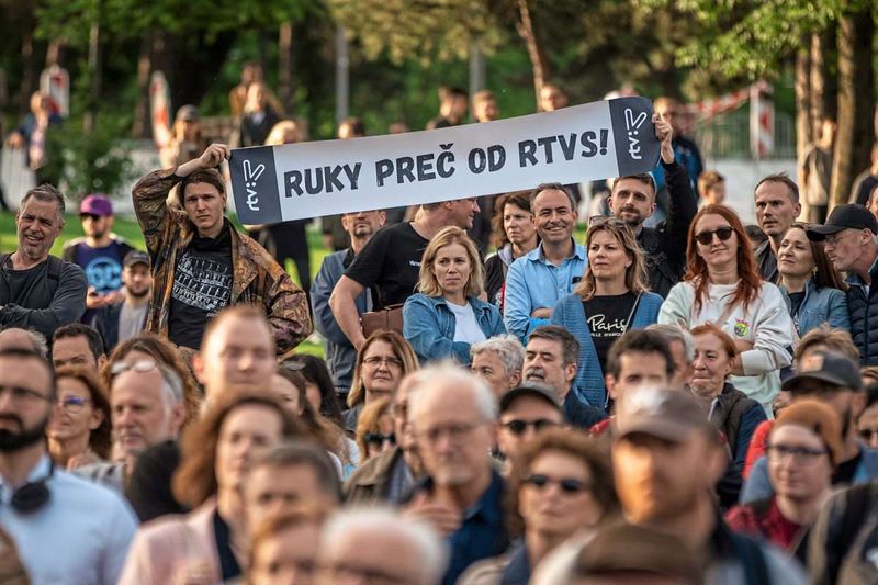 Slowakei löst trotz Protesten öffentliche Sendeanstalt RTVS auf