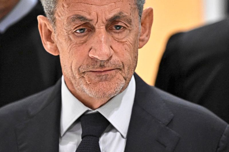 Fußfessel denkbar: Frankreichs Ex-Präsident Sarkozy muss sechsmonatige Haftstrafe verbüßen