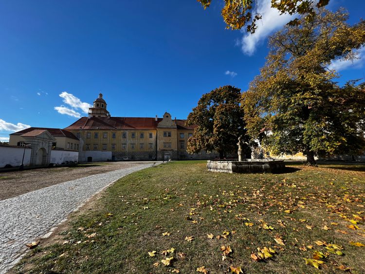 Schloss Moravský Krumlov im Herbst