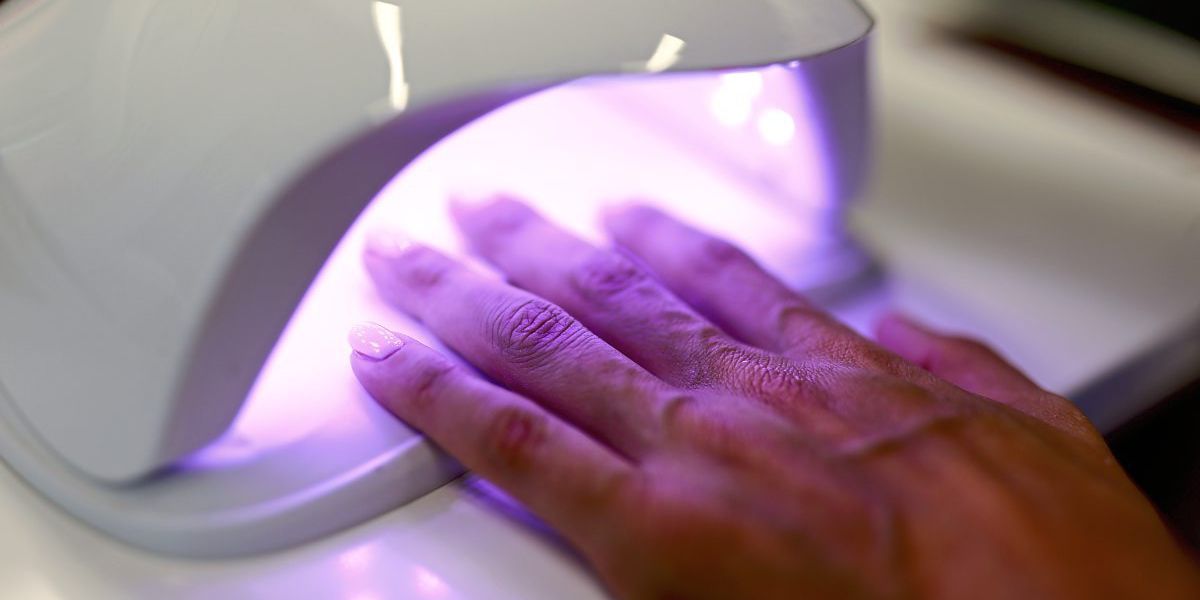 Strahlung von UV-Nageltrocknern schädigt Zellgewebe