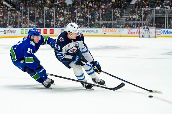 Rossi-Comeback-bei-Overtime-Niederlage-der-Canucks