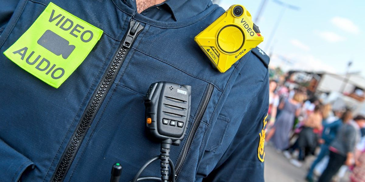 Kein Aloha Tattoo Fur Bayerischen Polizisten Deutschland Chronik Derstandard At Panorama