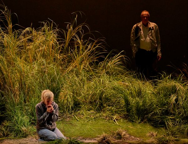 -Wozzeck-Wiederaufnahme-Falling-Down-in-Simmering