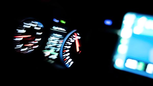 Mann-raste-mit-212-km-h-ber-A1-im-Bezirk-Amstetten