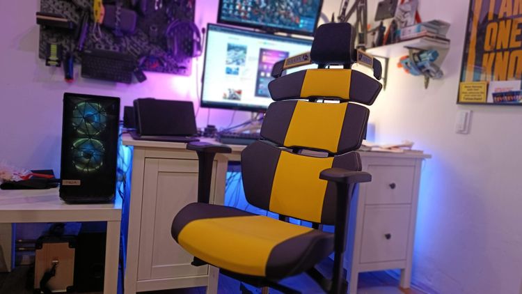 Gaming-Zimmer möbel, Design, Schreibtisch, Stühle