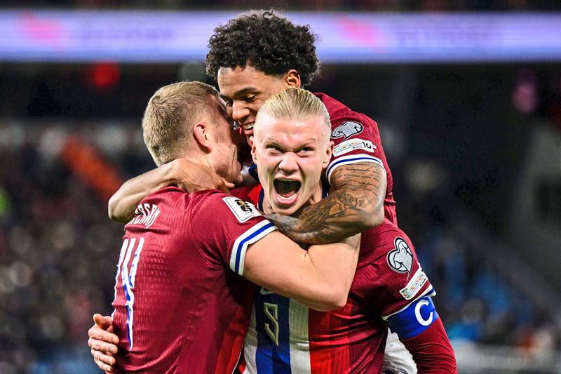 Frankreich und Norwegen fahren zur WM, Ronaldo sieht bei Niederlage in Irland für Ellbogencheck Rot