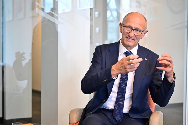 Mattle-klagt-Marterbauer-ist-vor-der-Nachspeise-abgereist-