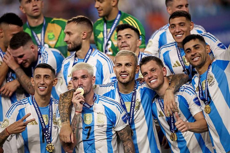 Argentinien verteidigt CopaAméricaTitel Fußball derStandard.at
