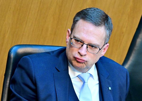 w-ginger-griff-erneut-kronzeugen-schmid-an-und-das-durfte-wieder-getickert-werden