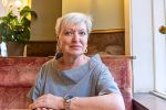 Karin Bergmann zu Causa Hinterhäuser: "Bei einigen gelte ich deshalb als Verräterin" Stein des Anstoßes und letztlich Nutznießerin des Abgangs von Markus Hinterhäuser? Im Gespräch erklärt die neue Salzburg-Intendantin, wie es zu ihrer erstaunlichen Kür kam