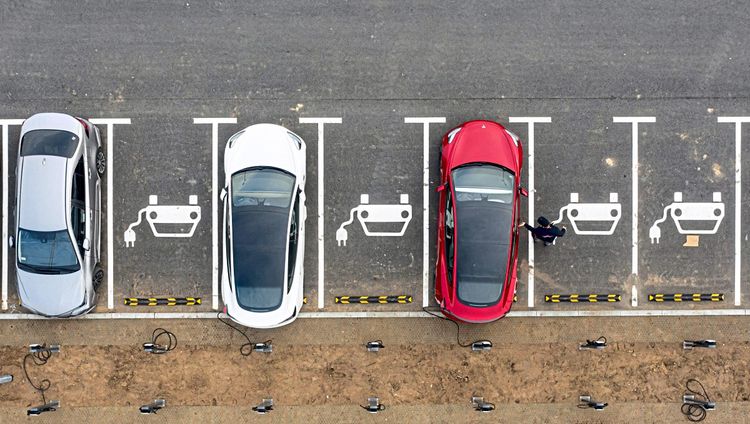Im Urlaub parken: Wie lange darf ich mein Auto an derselben Stelle stehen  lassen?
