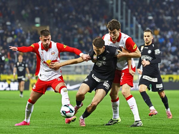 Salzburg-behauptet-mit-1-1-bei-Sturm-die-Tabellenf-hrung