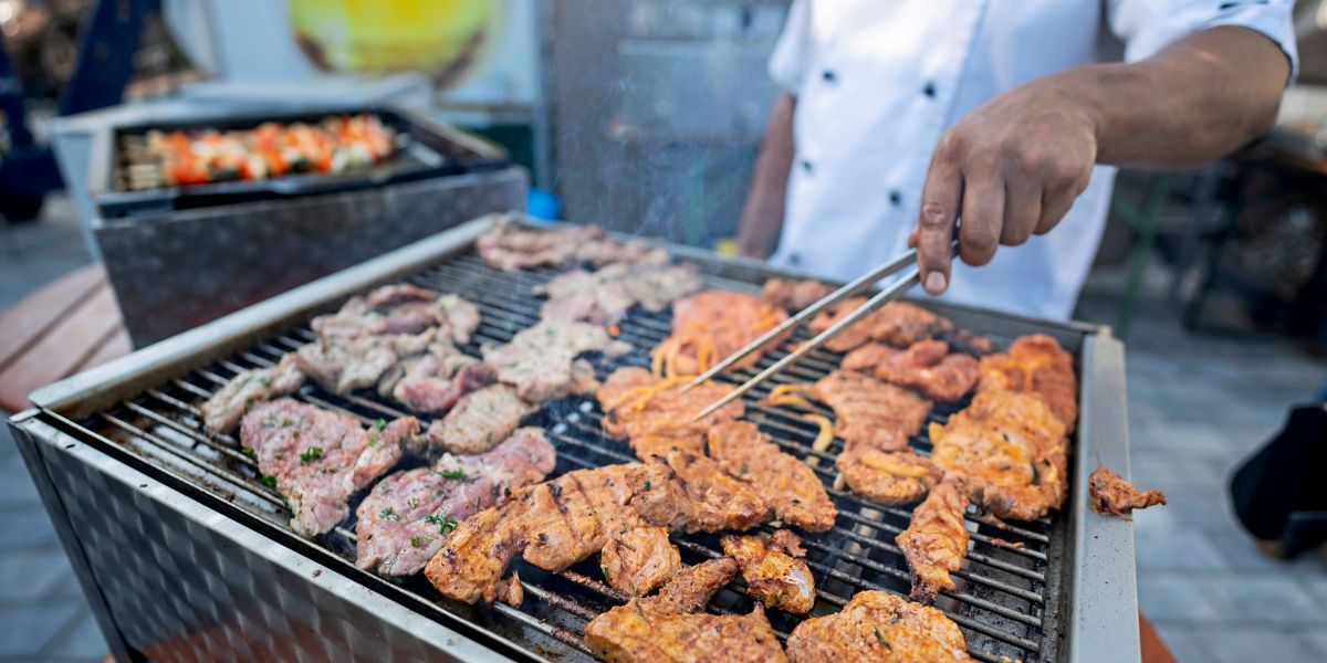 Men eat more climate-damaging foods than women.
