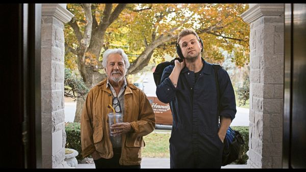 Der-Klavierstimmer-als-Safeknacker-im-Film-The-Piano-Tuner-