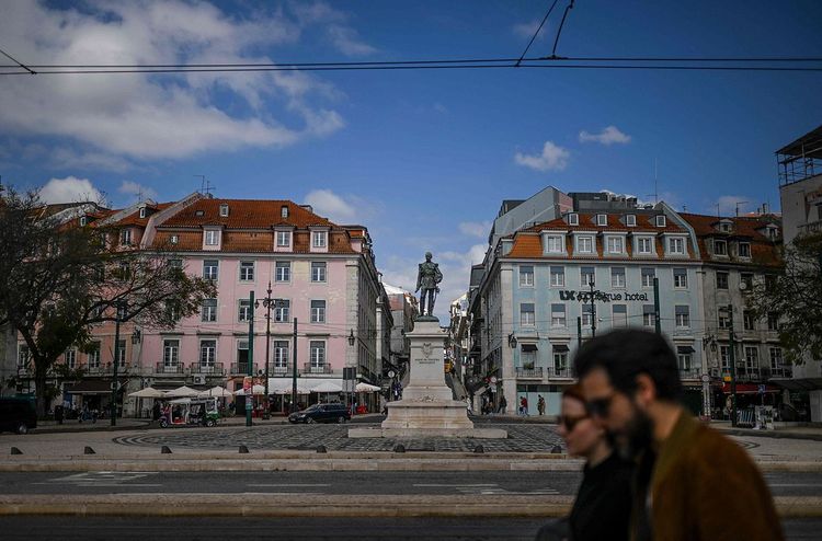 Der Platz Duque da Terceira an der Cais do Sodre in Lissabon.