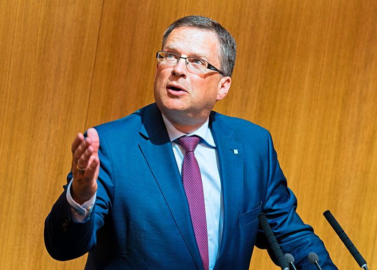 ÖVP-Klubchef August Wöginger spricht im Nationalrat.