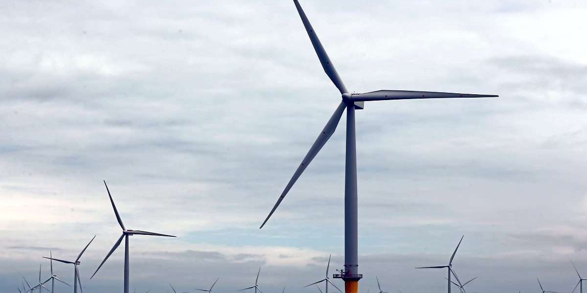 Forscher aus Klagenfurt inspizieren Windräder mit Drohnenschwärmen