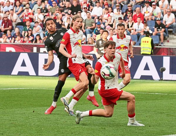 Sturm-mit-Last-Minute-Ausgleich-in-Salzburg-zur-Tabellenf-hrung