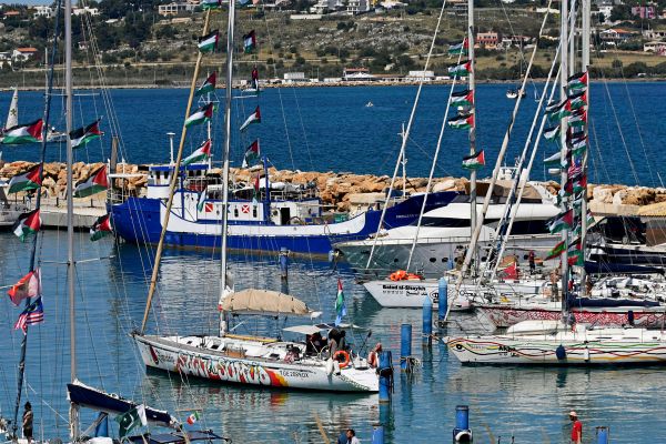 Gaza-Hilfsflotte-von-Sizilien-aus-in-See-gestochen