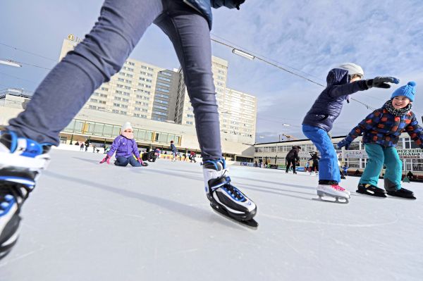Der-Wiener-Eislauf-Verein-ffnet-wieder-und-macht-einen-Spagat-zwischen-Tradition-und-Action