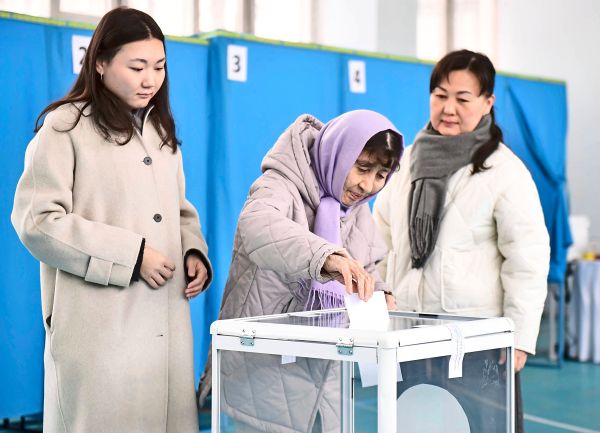 Kasachstan-beschlie-t-neue-Verfassung-und-st-rkt-Macht-des-Pr-sidenten