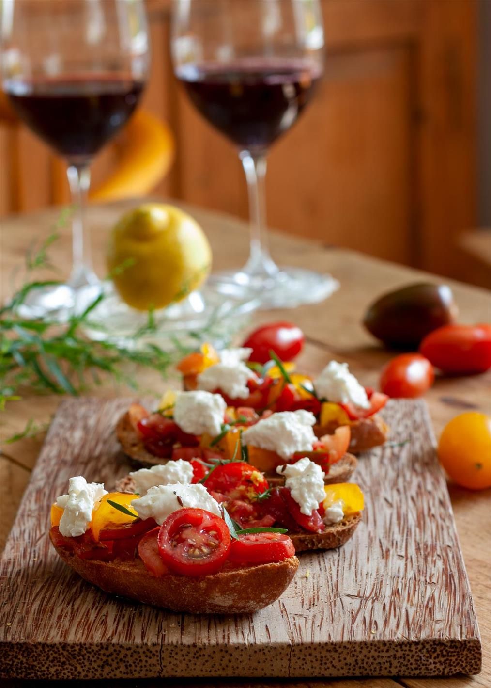 Tomatensalsa und Burrata auf Röstbrot: Sommerliche Vorspeise - Foodblog