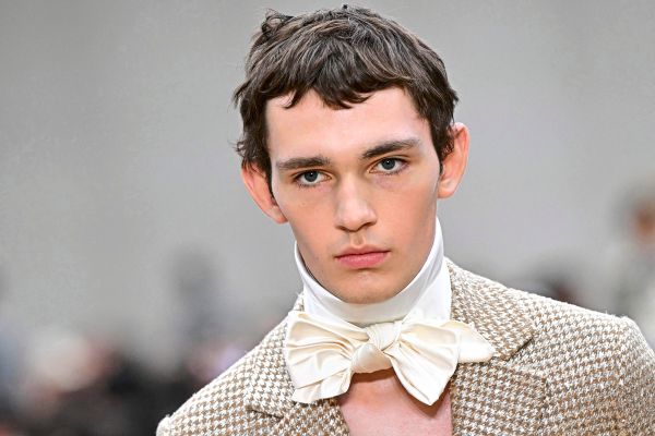fashion-week-paris-so-sah-das-deb-t-von-jonathan-anderson-bei-dior-aus