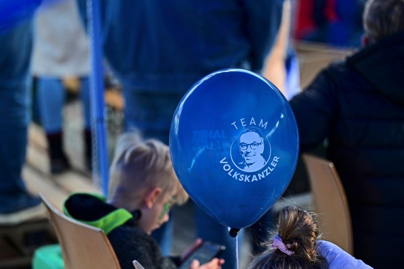 Warum setzt die FPÖ so viele KI-Bilder ein?