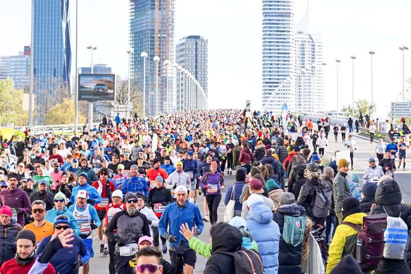 Zahlreiche-Verkehrsbehinderungen-beim-Vienna-City-Marathon