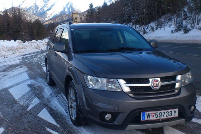 Geneva Preshow: Fiat Publishes New Photos of Freemont Crossover