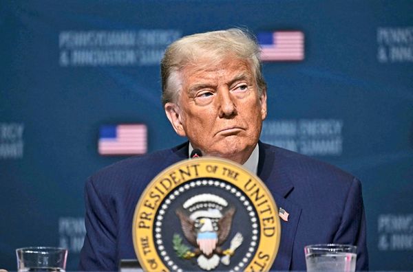 Trump-will-nach-Zoll-Niederlage-Eilentscheidung-vom-Obersten-Gericht