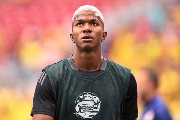 Sturm-Graz-holt-Verteidiger-Mitchell-von-Feyenoord