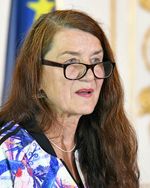 Elisabeth von Samsonow erhält Staatspreis für Kulturpublizistik f241014d e493 47ed 85d1 8eb97a403dff