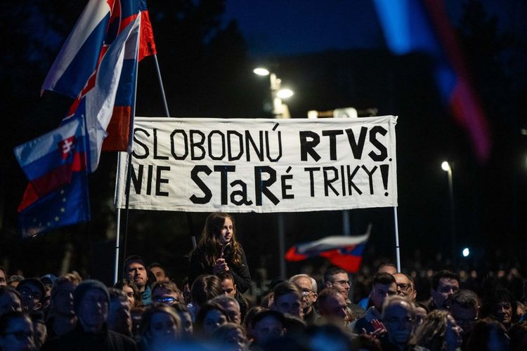 Proteste gegen die Auflösung der Sendeanstalt RTVS in Bratislava.