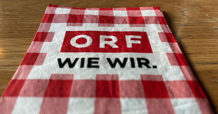 ORF-Serviette – ein ORF-Werbemittel von der Wiener Wies'n.