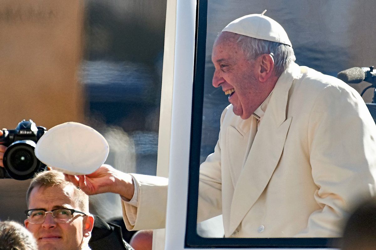 Wie Heißt Der Hut Vom Papst