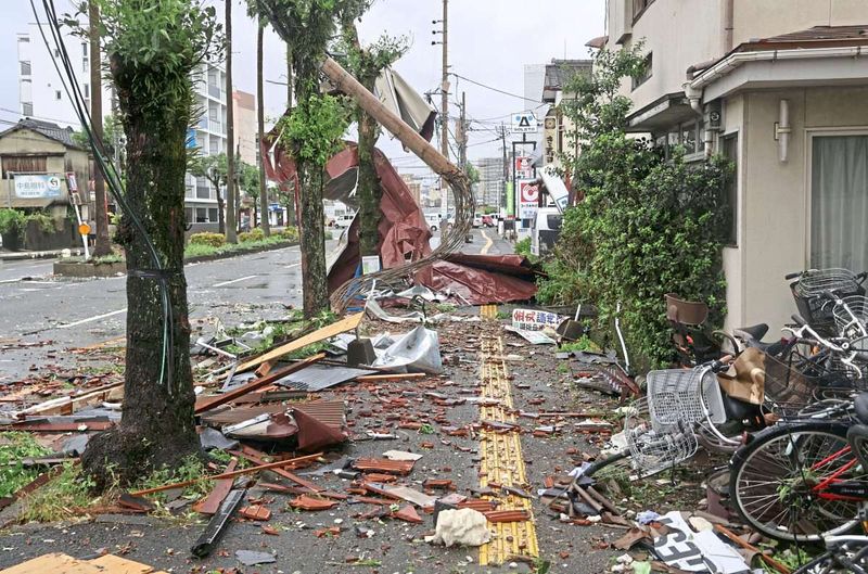 Taifun forderte in Japan vier Todesopfer und fast 100 Verletzte