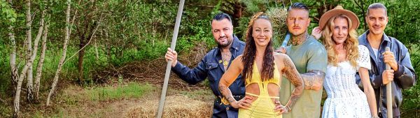 Esel-und-Glatzen-im-Promihof-auf-RTL-