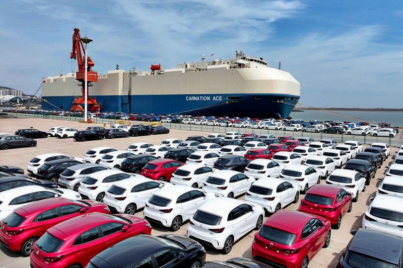 Chinas Automarkt schrumpft weiter, die Autobauer m